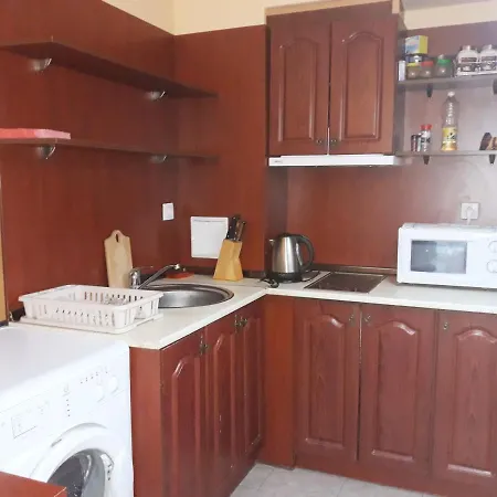 One Bedroom Apartment *